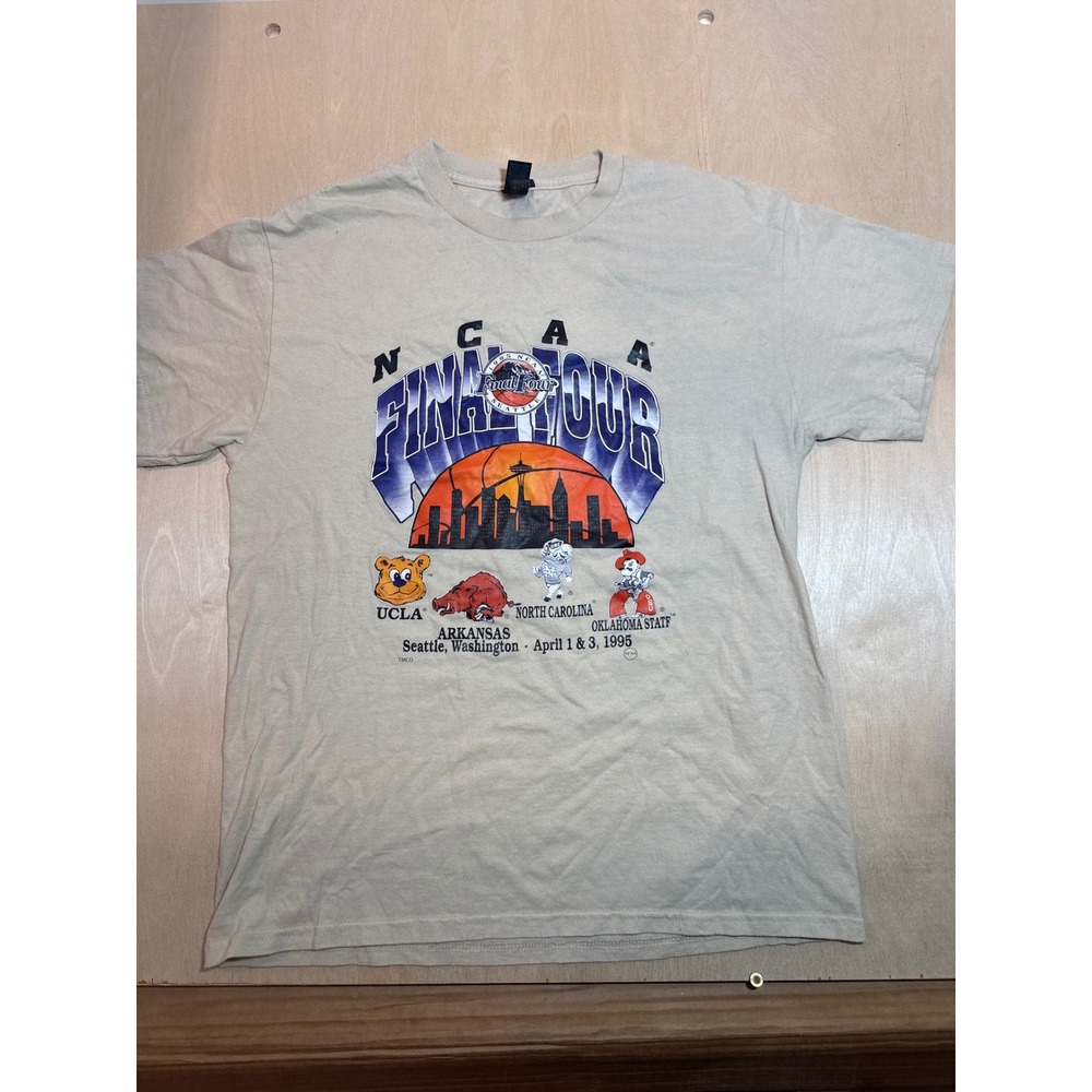 Gildan NCAA Final Four 1995 Seattle Graphic T-Shirt Mens Medium Sand UCLA